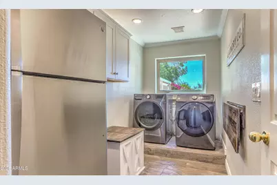 2032 E Mariposa Grande --, Phoenix, AZ 85024 - Photo 11