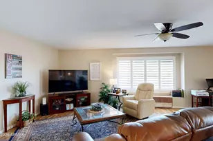 10102 W Burns Dr, Sun City, AZ 85351 - Photo 15