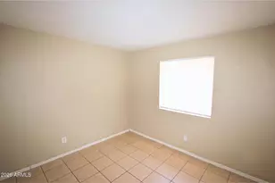 2747 E Chipman Rd, Phoenix, AZ 85040 - Photo 5