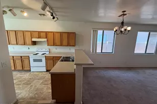 6926 S 37th Glen, Phoenix, AZ 85041 - Photo 5