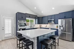 2744 E Brookwood Ct, Phoenix, AZ 85048 - Photo 23