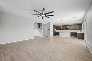 18040 W Louise Dr, Surprise, AZ 85387 - Photo 9