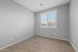18040 W Louise Dr, Surprise, AZ 85387 - Photo 15