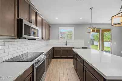 18040 W Louise Drive, Surprise, AZ 85387 - Photo 13