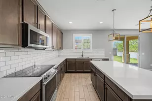 18040 W Louise Dr, Surprise, AZ 85387 - Photo 13