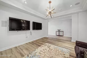 7175 E Camelback Rd, Scottsdale, AZ 85251 - Photo 31