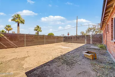 2402 W Osborn Road, Phoenix, AZ 85015 - Photo 33
