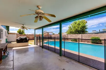 2902 W Laurel Lane, Phoenix, AZ 85029 - Photo 15