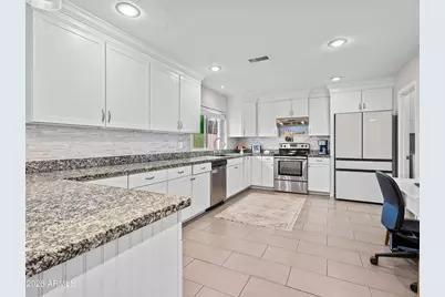 2612 W Osage Circle, Mesa, AZ 85202 - Photo 13