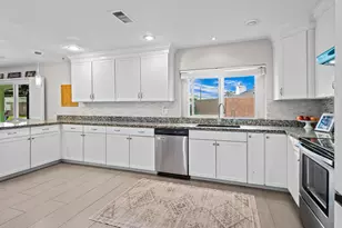 2612 W Osage Cir, Mesa, AZ 85202 - Photo 11