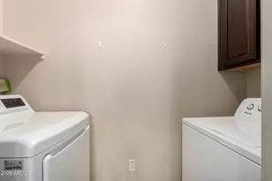 945 E Playa Del Norte Dr, Tempe, AZ 85288 - Photo 23