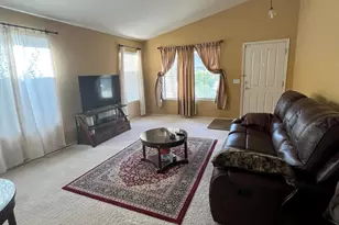 10460 E Hillery Dr, Scottsdale, AZ 85255 - Photo 5