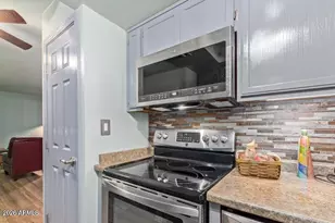 17 E Ruth Ave, Phoenix, AZ 85020 - Photo 5