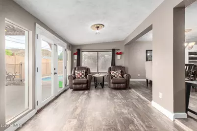 2001 W Surrey Avenue, Phoenix, AZ 85029 - Photo 11