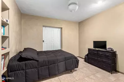 2001 W Surrey Avenue, Phoenix, AZ 85029 - Photo 23