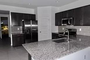8905 W Orange Dr, Glendale, AZ 85305 - Photo 5