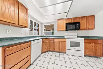 2059 E Brown Road #16, Mesa, AZ 85213 - Photo 9