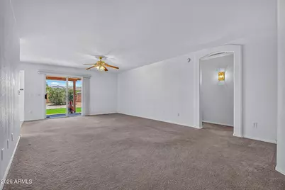 10263 W Mohawk Lane, Peoria, AZ 85382 - Photo 7