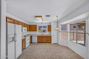 10263 W Mohawk Ln, Peoria, AZ 85382 - Photo 15
