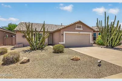 10263 W Mohawk Lane, Peoria, AZ 85382 - Photo 1