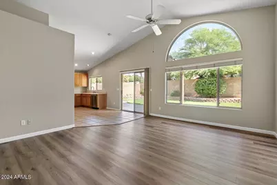 312 E Mesquite Street, Gilbert, AZ 85296 - Photo 7