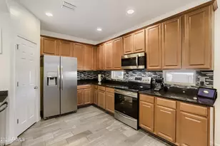 7633 W Whitehorn Trail, Peoria, AZ 85383 - Photo 7
