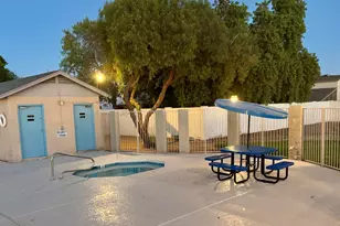 8877 W Morningside Dr, Peoria, AZ 85382 - Photo 29