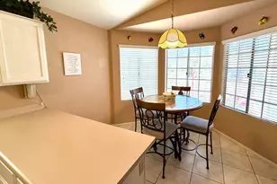 8877 W Morningside Dr, Peoria, AZ 85382 - Photo 9