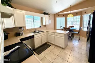 8877 W Morningside Dr, Peoria, AZ 85382 - Photo 5