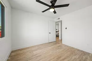 3611 E Delcoa Dr, Phoenix, AZ 85032 - Photo 17