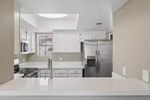 11011 N 92nd St, Scottsdale, AZ 85260 - Photo 7