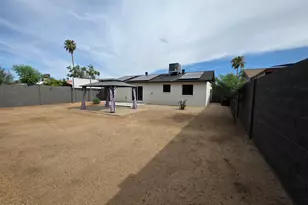 3735 E Claire Dr, Phoenix, AZ 85032 - Photo 21