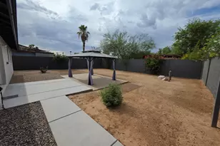 3735 E Claire Dr, Phoenix, AZ 85032 - Photo 19