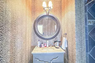 325 West Campbell Ave, Phoenix, AZ 85013 - Photo 27