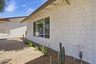 4234 E Winnetka Dr, Phoenix, AZ 85044 - Photo 5