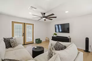 4234 E Winnetka Dr, Phoenix, AZ 85044 - Photo 13