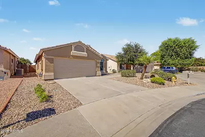 18048 W Spencer Drive, Surprise, AZ 85374 - Photo 3