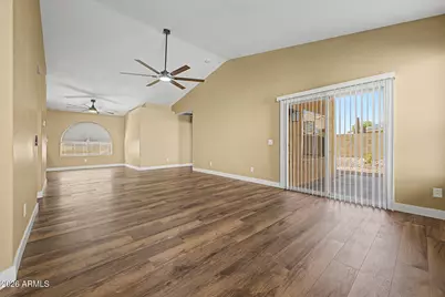18048 W Spencer Drive, Surprise, AZ 85374 - Photo 9