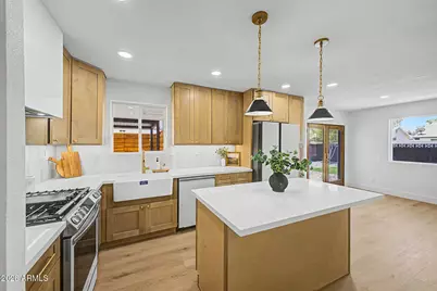 2023 E Cornell Drive, Tempe, AZ 85283 - Photo 11