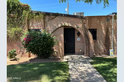 3066 N 32nd Street #375, Phoenix, AZ 85018 - Photo 1