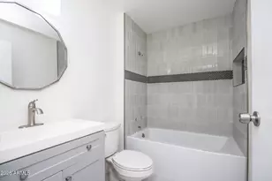 3102 E Clarendon Ave, Phoenix, AZ 85016 - Photo 15