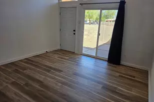 525 N May St, Mesa, AZ 85201 - Photo 5