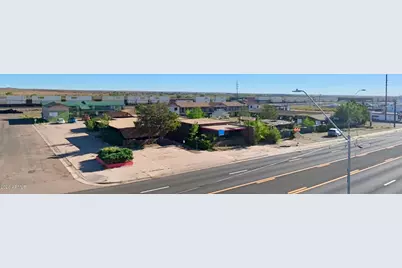 1001 W Hopi Drive, Holbrook, AZ 86025 - Photo 1