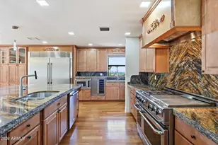 2221 E Vista Ave, Phoenix, AZ 85020 - Photo 9