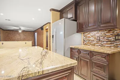 7775 N 52nd Drive, Glendale, AZ 85301 - Photo 13
