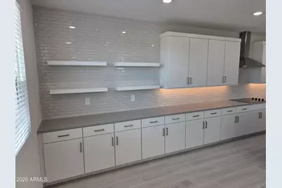 9726 S 11th Place S, Phoenix, AZ 85042 - Photo 5