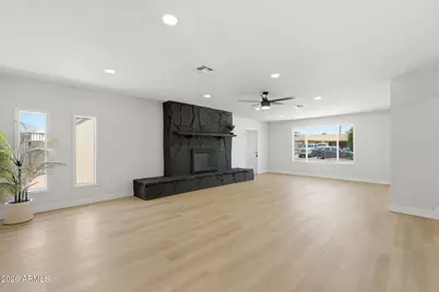 2617 W Lawrence Road, Phoenix, AZ 85017 - Photo 11