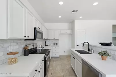 437 S 163rd Lane, Goodyear, AZ 85338 - Photo 13