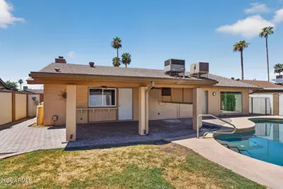4548 W Echo Lane, Glendale, AZ 85302 - Photo 39