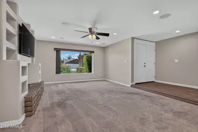 4548 W Echo Lane, Glendale, AZ 85302 - Photo 9